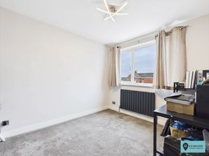 Bedroom- click for photo gallery